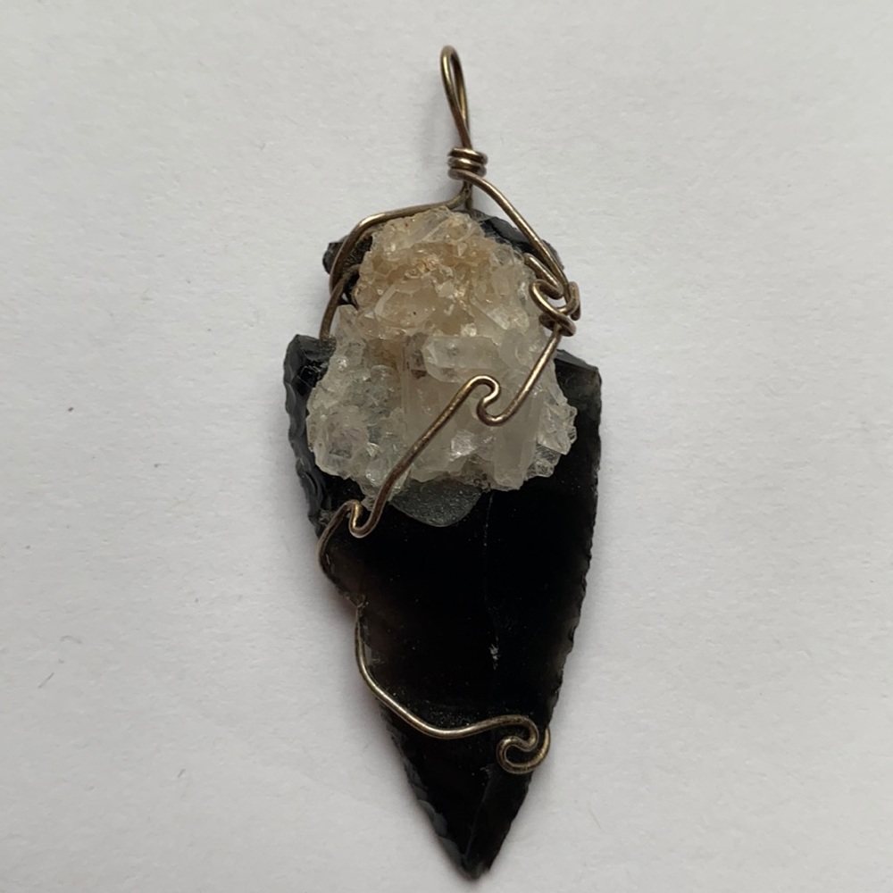 Wrapped arrowhead and crystal pendant